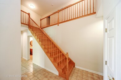 2044 Trent Ct, Glenview, IL 60026 - photo 2