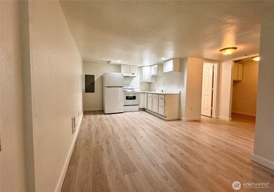 1409 W Railroad Ave unit B, Shelton, WA 98584 - photo 3