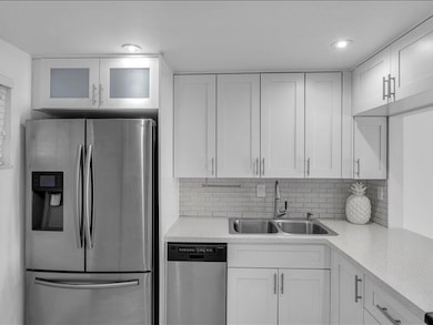 2724 Garden Dr N unit 204, Lake Worth, FL 33461 - photo 7