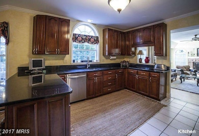 11705 Mayfair Field Dr, Lutherville Timonium, MD 21093 - photo 5