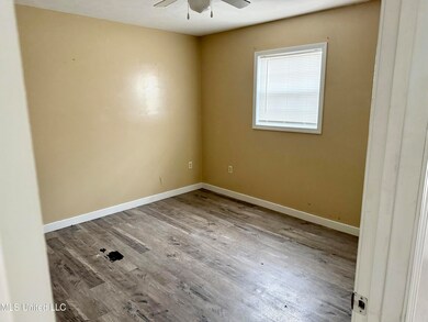 112 Adams Ave, Magee, MS 39111 - photo 5