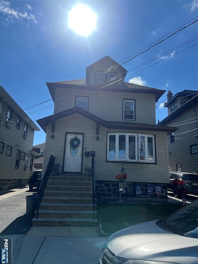 582 Saint Pauls Ave unit 2, Cliffside Park, NJ 07010 - photo 2