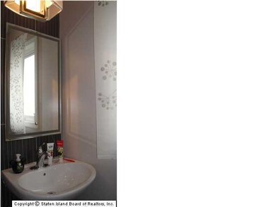 397 Montreal Ave, Staten Island, NY 10306 - photo 7