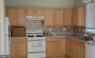 6027 Hot Spring Ln, Fredericksburg, VA 22407 - photo 3