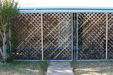 Screened in porch