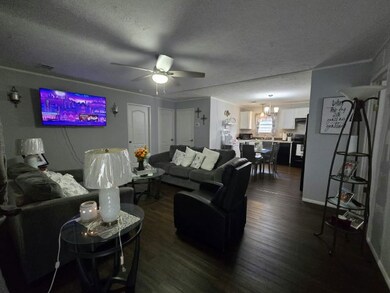 1123 Walt Williams Rd unit 36, Lakeland, FL 33809 - photo 3