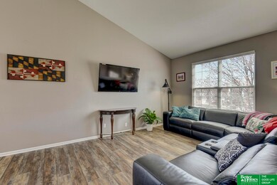 2302 S Mineral Dr, Papillion, NE 68046 - photo 7