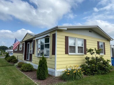 37 Warfield Dr, Westfield, MA 01085 - photo 3