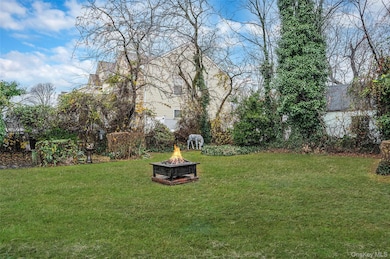 3 Poplar Rd, Amityville, NY 11701 - photo 5