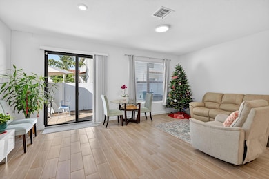 1011 Willow Place, Riviera Beach, FL 33410 - photo 5