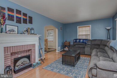 758 Spruce St, Hagerstown, MD 21740 - photo 4