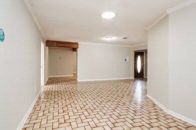 6407 Oaknut Dr, Houston, TX 77088 - photo 7