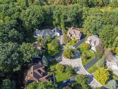 3492 Twin Oaks Ct, West Bloomfield, MI 48324 - photo 6