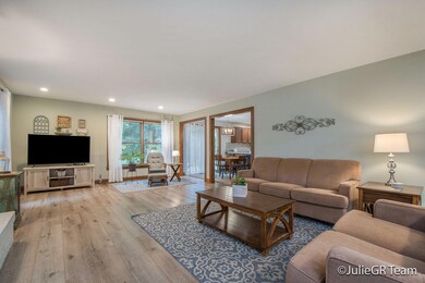 Living room dining room