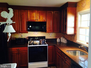 14300 Gaines Ave, Rockville, MD 20853 - photo 5