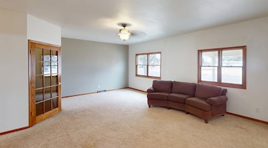 309 Grant St, Quinter, KS 67752 - photo 5