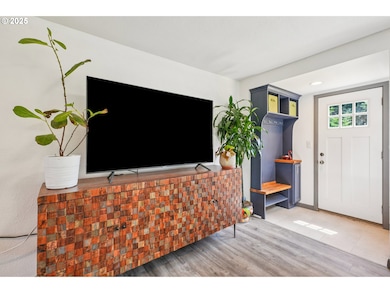 13943 SE Lincoln St unit A, Portland, OR 97233 - photo 6