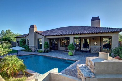 Exquistie private back yard