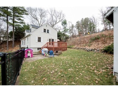 77 Rosewood Ave, Billerica, MA 01821 - photo 4