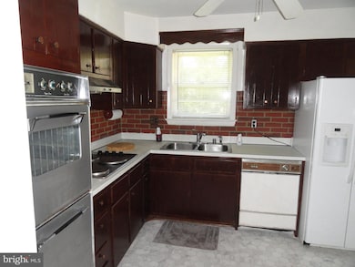 3401 Delancey St, Clinton, MD 20735 - photo 5