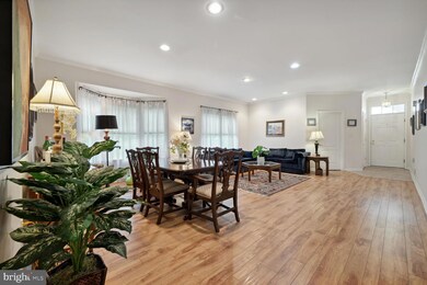 118 Tunicflower Ln, Princeton Junction, NJ 08550 - photo 5