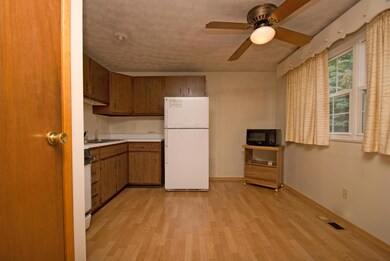 Eat In Kitchen
