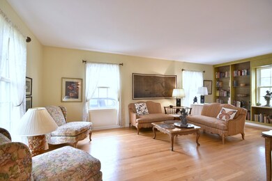 521 S Poplar Ave, Elmhurst, IL 60126 - photo 4