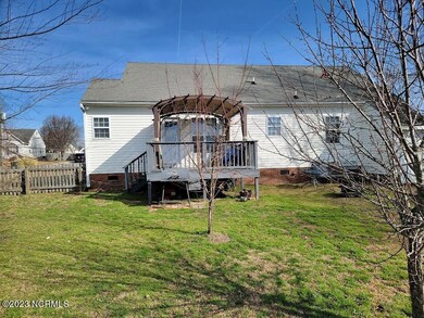 692 Ashley Meadows Dr, Winterville, NC 28590 - photo 3