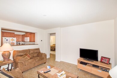 02 Family Room