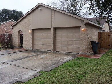 6727 Cloud Swept Ln, Houston, TX 77086 - photo 2