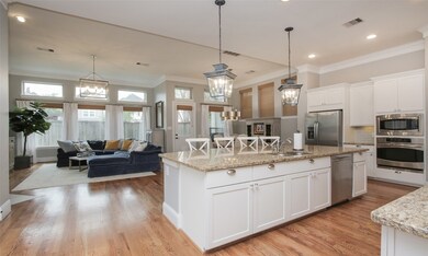 8218 Cabernet Ln, Houston, TX 77055 - photo 5