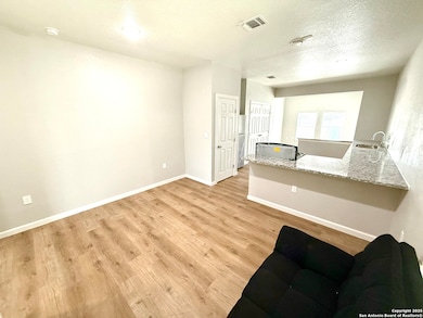 2422 W Commerce St unit 3, San Antonio, TX 78207 - photo 5