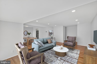 18910 Smoothstone Way unit 4, Montgomery Village, MD 20886 - photo 4