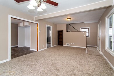 204 S 3rd-12