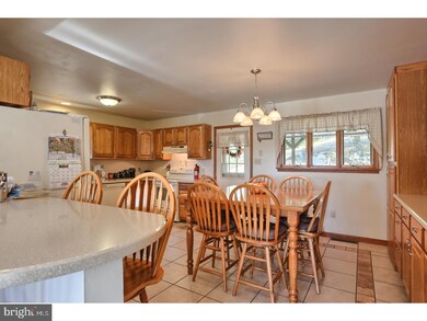 746 E Second Mountain Rd, Orwigsburg, PA 17961 - photo 5