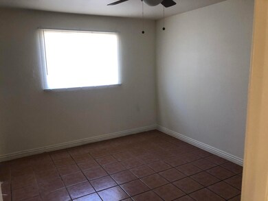 4225 N 48th Dr, Phoenix, AZ 85031 - photo 6