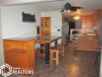 308 S 3rd St, Klemme, IA 50449 - photo 4