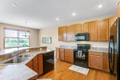 4675 Empress Way N, Hugo, MN 55038 - photo 6