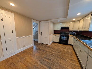 30 Pleasant St, Bristol, NH 03222 - photo 5