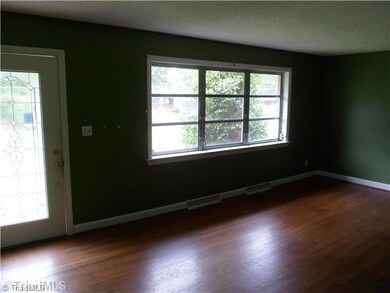 1731 Brook Dr, Asheboro, NC 27205 - photo 2