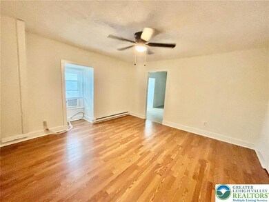 631 Pen Argyl St unit 5, Pen Argyl, PA 18072 - photo 6