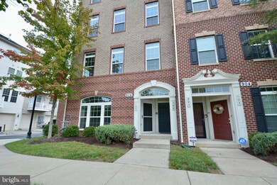 904 Hall Station Dr unit 104, Bowie, MD 20721 - photo 2