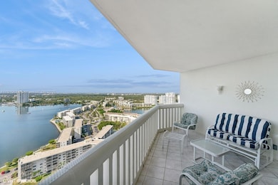 1000 W Island Blvd unit 2911, Aventura, FL 33160 - photo 3