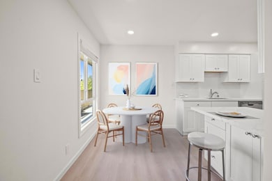 3045 Los Prados St unit 218, San Mateo, CA 94403 - photo 6