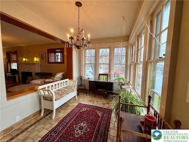 1852 W Chew St, Allentown, PA 18104 - photo 5