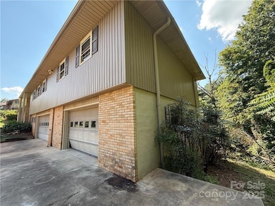 1824 Chrosaro Place unit 15, Lenoir, NC 28645 - photo 5