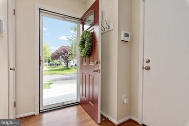 15616 Carriage Hill Ln, Laurel, MD 20707 - photo 4