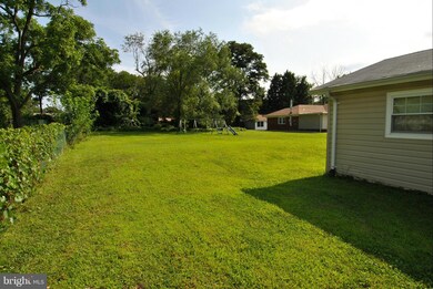 211 Poplar Ave, Glen Burnie, MD 21061 - photo 2