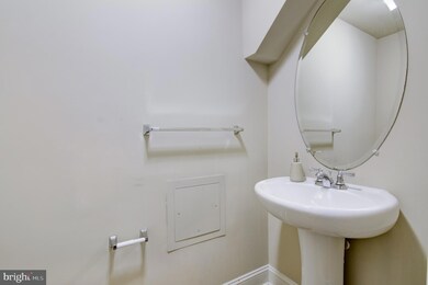 5007 Potomac Highlands Cir, Triangle, VA 22172 - photo 6