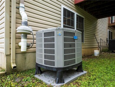 2252 Hillside Rd, Slatington, PA 18080 - photo 5